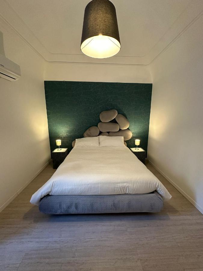 Boutique Rooms B&B Catania Bagian luar foto