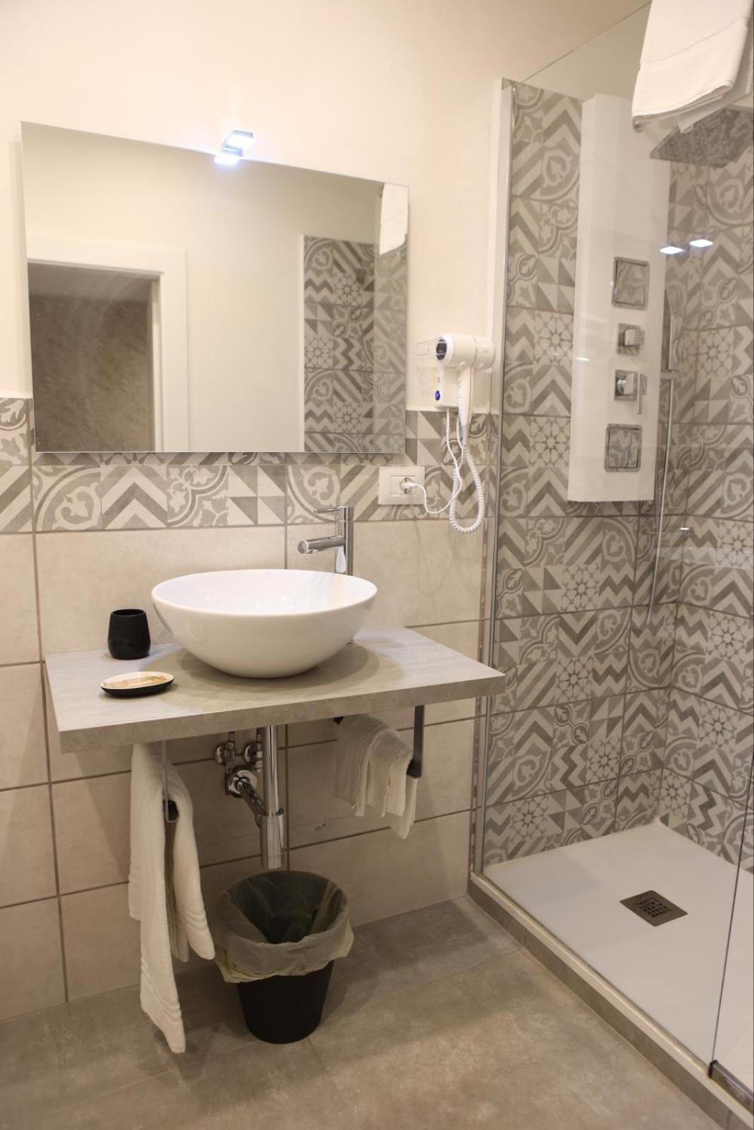 Boutique Rooms B&B Catania Bagian luar foto