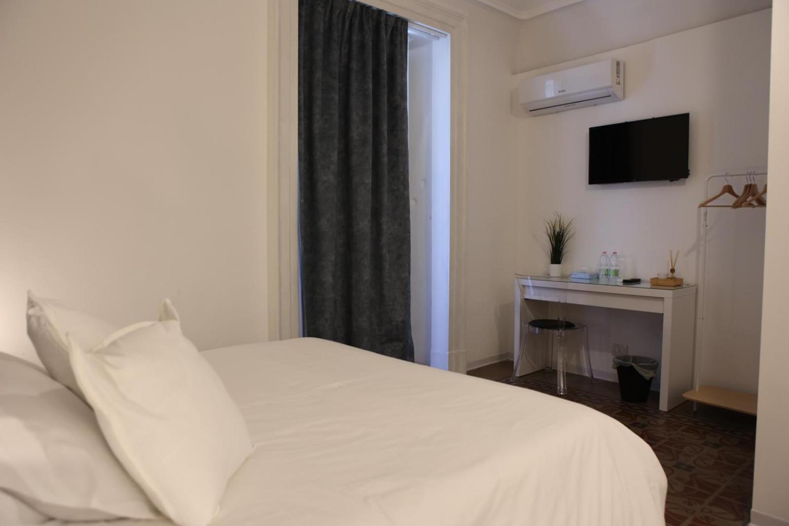 Boutique Rooms B&B Catania Bagian luar foto