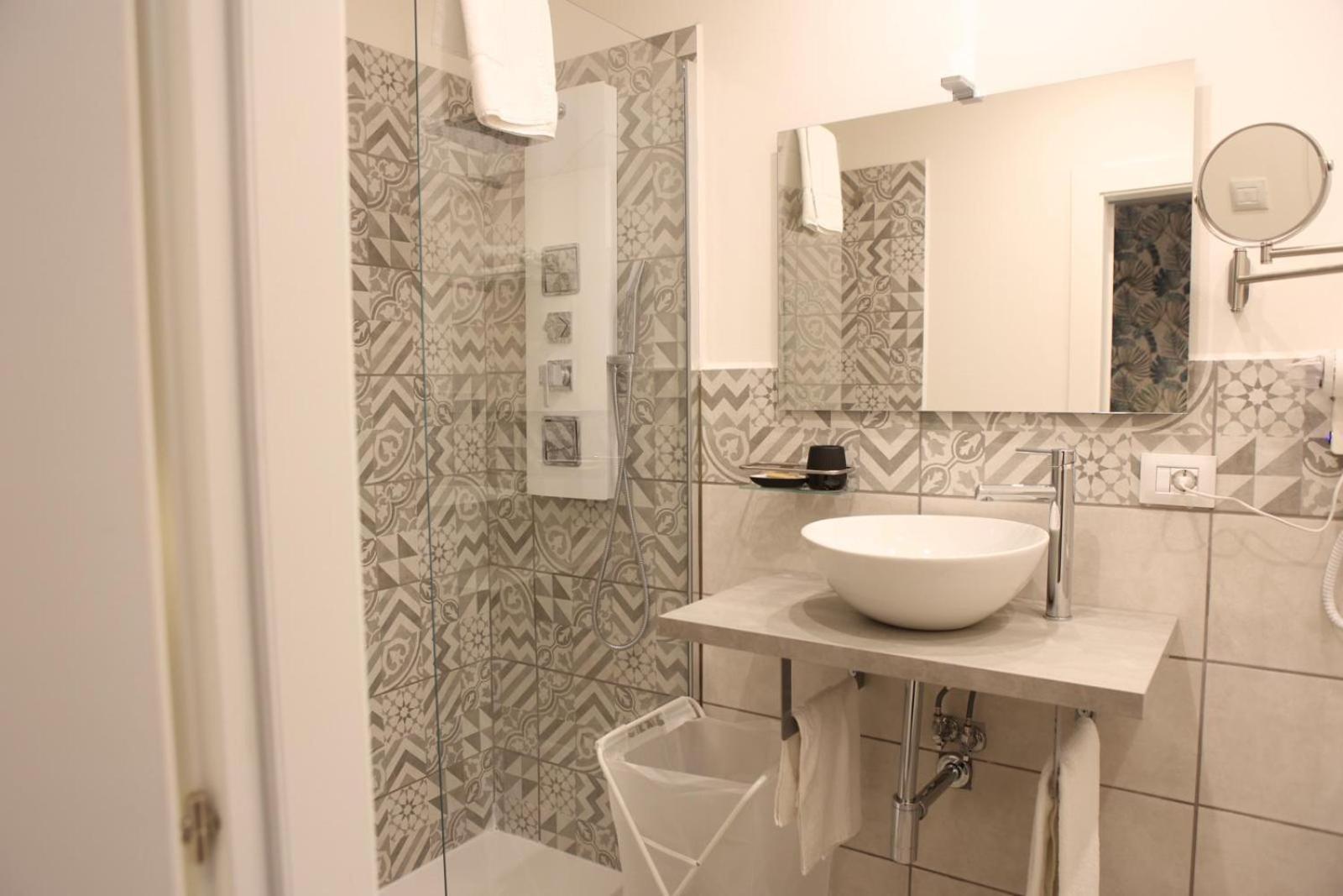 Boutique Rooms B&B Catania Bagian luar foto