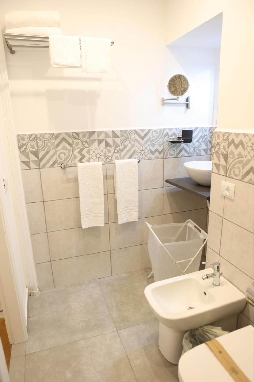 Boutique Rooms B&B Catania Bagian luar foto